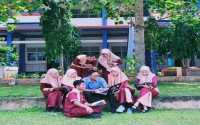 YUK GABUNG BERSAMA KAMI